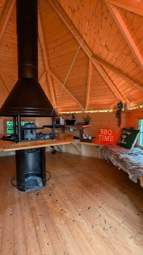 The indoor BBQ is perfect all year round no matter the weather for a cosy BBQ for 2