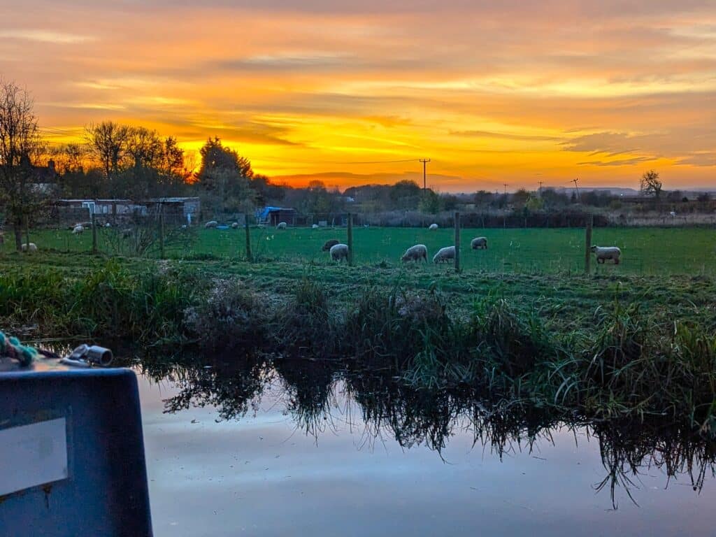 Winter sunset from Kingfisher Narrowboat on the Chesterfield Canal